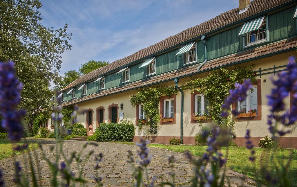 Der Linslerhof - Hotel, Restaurant, Events & Natur Überherrn Extérieur photo